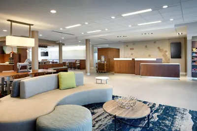 Photo 3 - Fairfield Inn & Suites by Marriott Springfield North