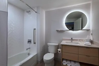 Photo 3 - TownePlace Suites by Marriott Brentwood