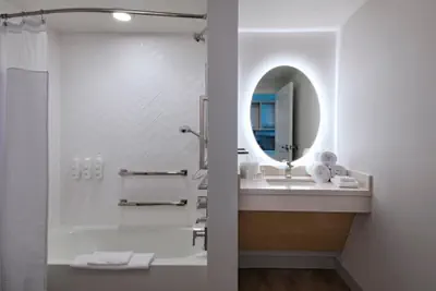 Photo 4 - TownePlace Suites by Marriott Brentwood