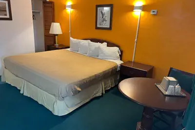 Photo 2 - Sunrise Motel