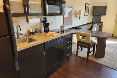 Photo 4 - Candlewood Suites Greenville NC by IHG