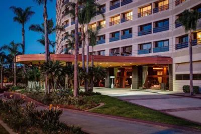 Photo 3 - Marina del Rey Marriott
