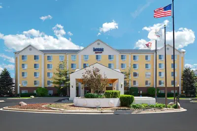 Photo 2 - Fairfield Inn & Suites Chicago Midway Airport