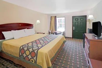 Photo 5 - Super 8 by Wyndham Acworth/Atlanta Area