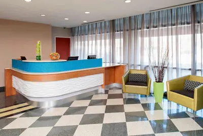 Photo 4 - SpringHill Suites by Marriott Chicago O'Hare