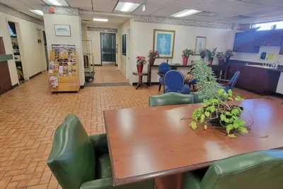 Photo 5 - Studio 9 Inn & Suites