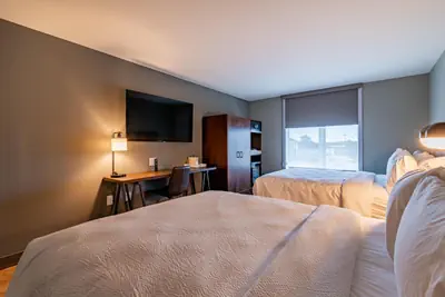 Photo 4 - Four Points by Sheraton Brunswick