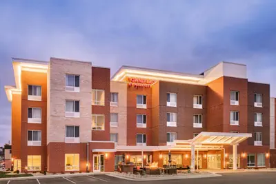 Photo 2 - TownePlace Suites by Marriott Dubuque Downtown