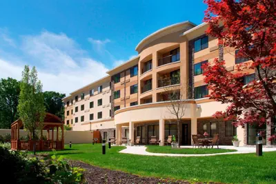 Photo 2 - Courtyard by Marriott Paramus