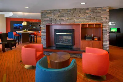 Photo 4 - Courtyard by Marriott Paramus
