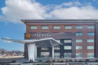 Photo 4 - La Quinta by Wyndham Chicago O'Hare Airport