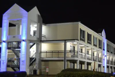 Photo 4 - Days Inn by Wyndham Marietta-Atlanta-Delk Road