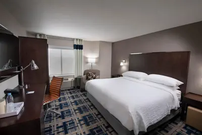 Photo 3 - Four Points by Sheraton Charlotte - Lake Norman
