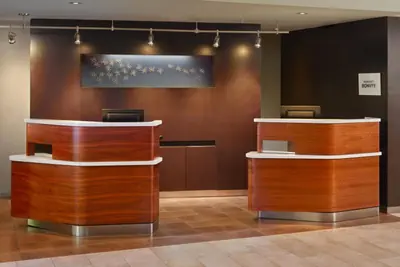 Photo 2 - Courtyard by Marriott Atlanta Alpharetta