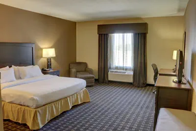 Photo 5 - Holiday Inn Express Hotel & Suites Texarkana East by IHG