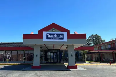 Photo 2 - Ramada by Wyndham Lumberton NC North