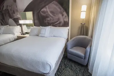 Photo 5 - Courtyard by Marriott Hickory