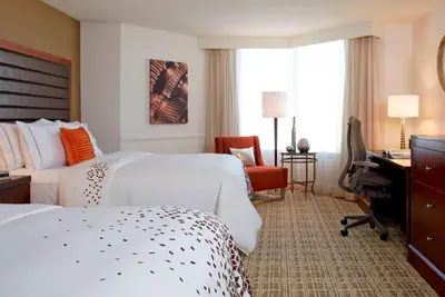 Photo 3 - Renaissance St. Louis Airport Hotel