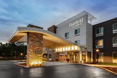Photo 2 - Fairfield Inn & Suites by Marriott Queensbury Glens Falls/Lake George