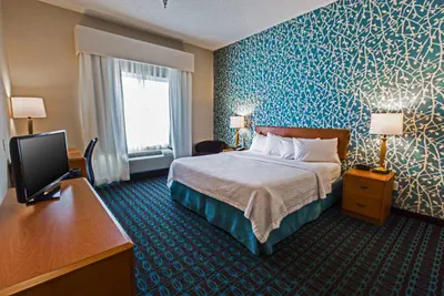 Photo 3 - Fairfield Inn & Suites Toledo North