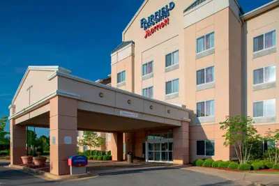 Photo 3 - Fairfield Inn and Suites by Marriott Gadsden