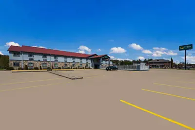 Photo 3 - Quality Inn Fort Payne