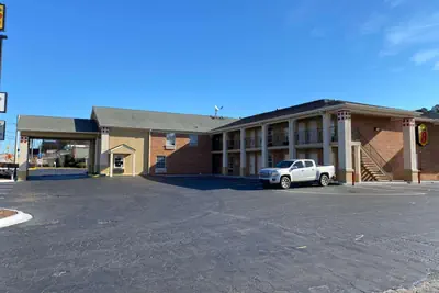 Photo 3 - Super 8 by Wyndham Covington