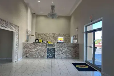 Photo 4 - Super 8 by Wyndham Covington