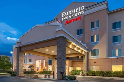 Photo 3 - Fairfield Inn and Suites by Marriott Birmingham Pelham/I-65