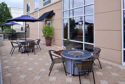 Photo 5 - Fairfield Inn and Suites by Marriott Birmingham Pelham/I-65