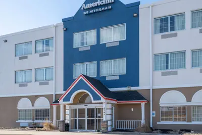 Photo 5 - AmericInn by Wyndham Cedar Rapids North