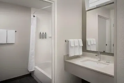 Photo 4 - Courtyard by Marriott Dayton Beavercreek