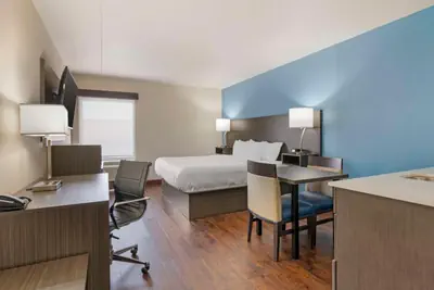 Photo 3 - Best Western Plus South Holland Chicago Southland
