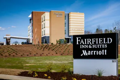 Photo 2 - Fairfield Inn & Suites by Marriott Florence I-20