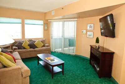 Photo 3 - Watson's Regency Suites