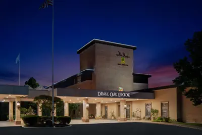 Photo 3 - The Drake Oak Brook, Autograph Collection