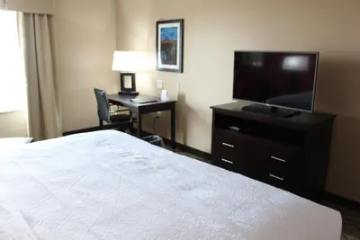 Photo 4 - Holiday Inn Salina by IHG