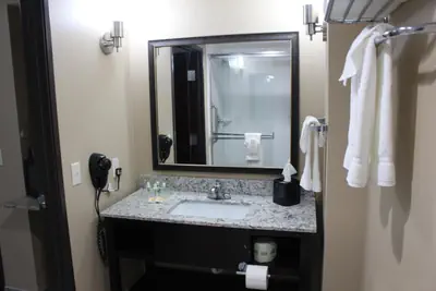 Photo 5 - Holiday Inn Salina by IHG