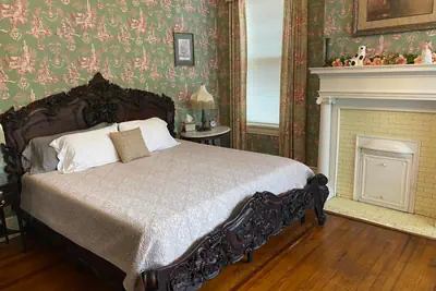 Photo 2 - 1912 Bed and Breakfast