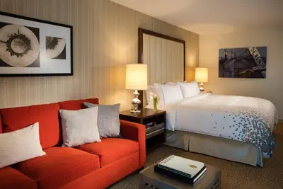 Photo 3 - Renaissance Newark Airport Hotel