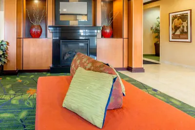 Photo 5 - Fairfield Inn & Suites Canton
