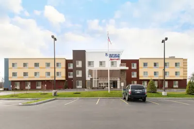 Photo 3 - Fairfield Inn & Suites by Marriott Utica