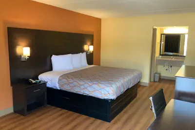 Photo 3 - Days Inn by Wyndham Troy IL