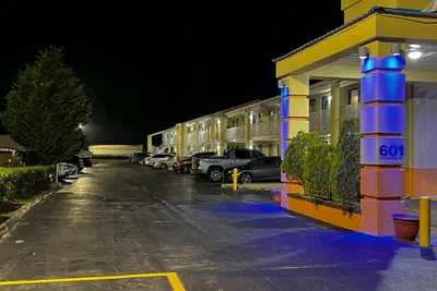Photo 3 - Rodeway Inn Augusta West - Fort Gordon