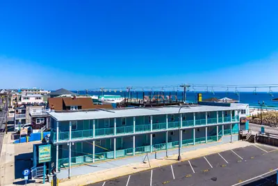 Photo 2 - Boardwalk Sand & Surf Beach Hotel Oceanfront