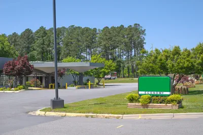 Photo 5 - Masters Inn Selma Smithfield I-95 By OYO