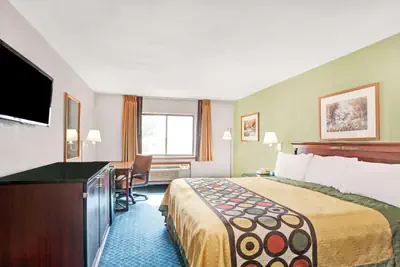 Photo 5 - Super 8 by Wyndham West Memphis
