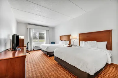 Photo 4 - Fairfield Inn by Marriott Lumberton