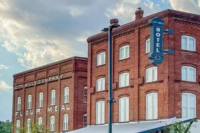 Photo 3 - City Mills Hotel