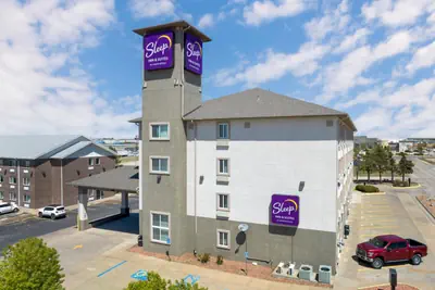 Photo 4 - Sleep Inn & Suites Hays I-70